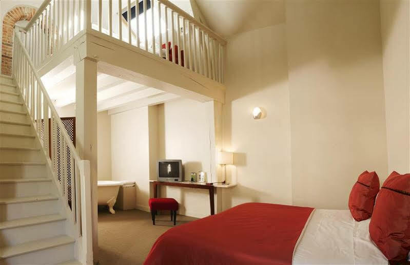 Hotel Country Club Yvré-lʼÉvêque Zewnętrze zdjęcie